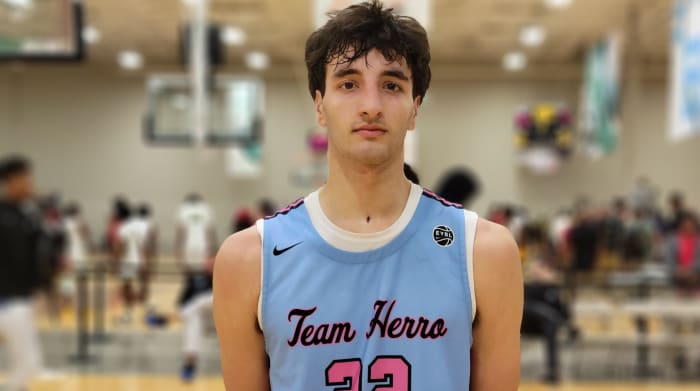 Milan Momcilovic, Team Herro Nike EYBL Basketball